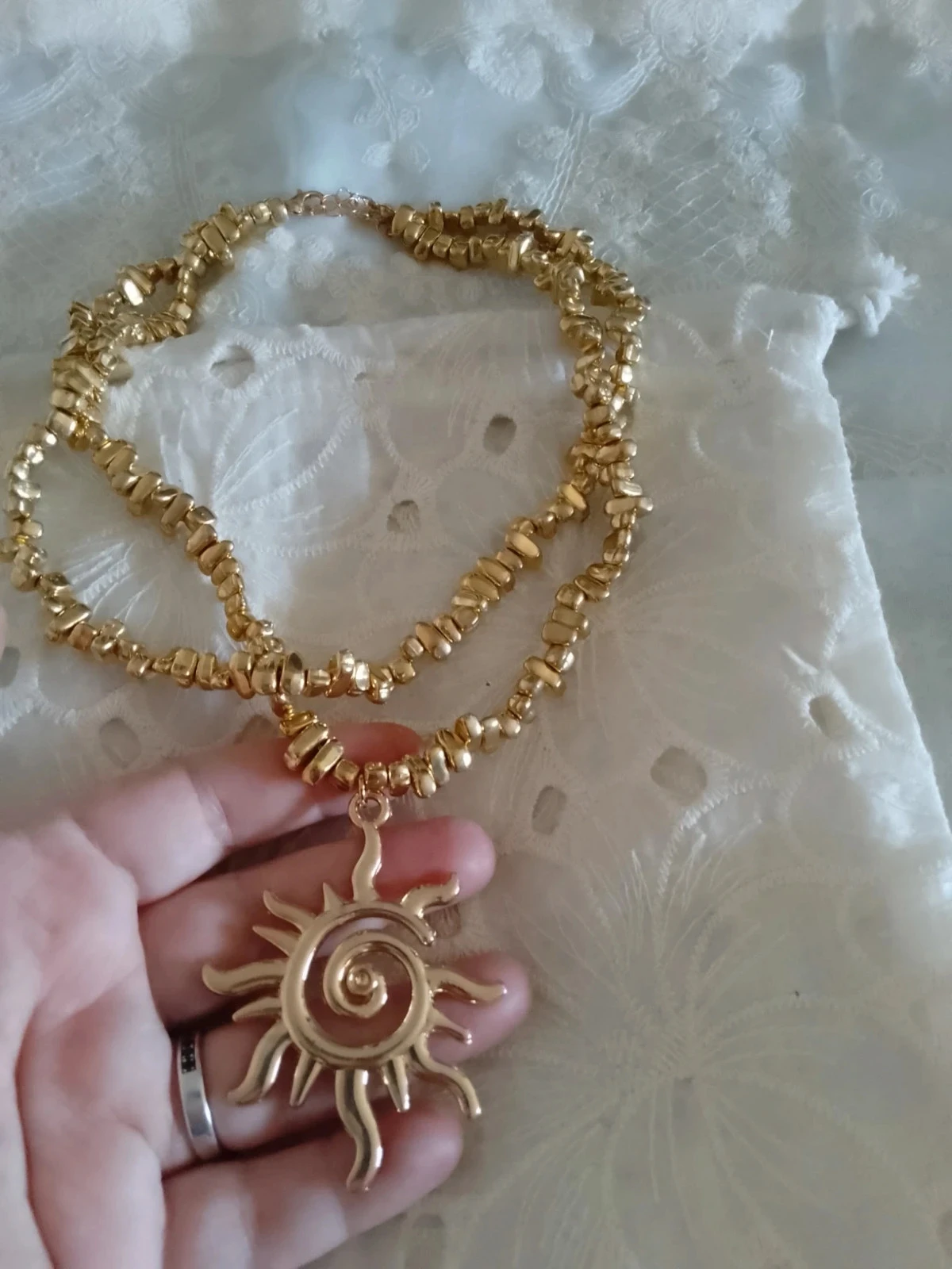 Collier double pendentif soleil doré – photo 2